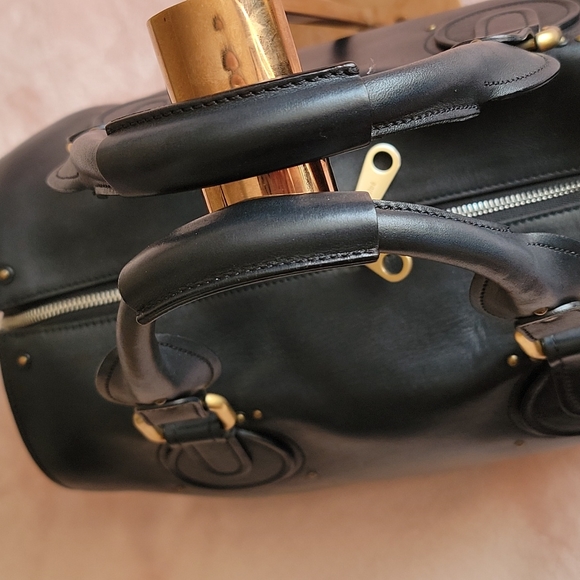 CHLOE - Picture 4 of 17